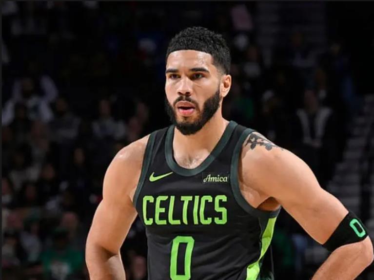 包含塔图姆官方宣布败北新规，DWG引发争议！引发球迷热议的词条-jiuyou游戏