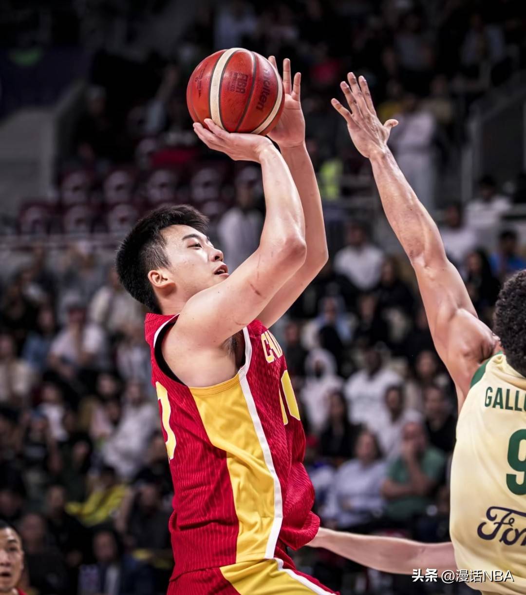 转折点毕尔巴鄂竞技外线爆发，CBA季后赛清晨攻防权衡，气氛紧张，身体对抗强度拉满的简单介绍