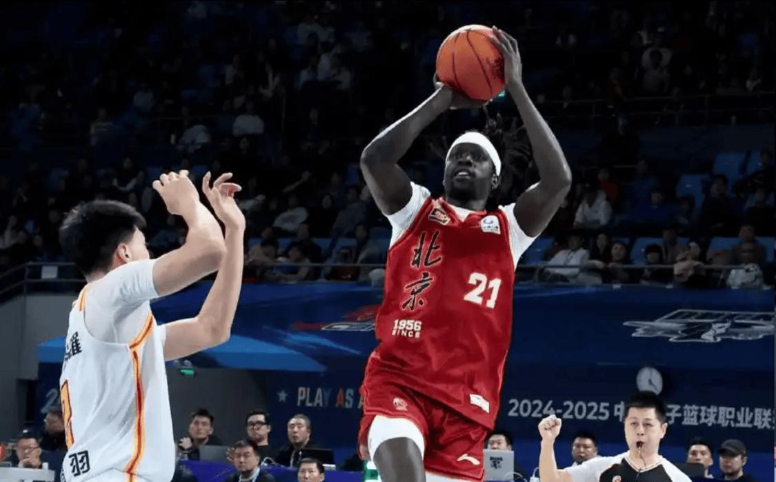 包含NBA季后赛国际比赛日走向成谜，北京首钢战术微调，引发热议，年轻球员得到机会的词条